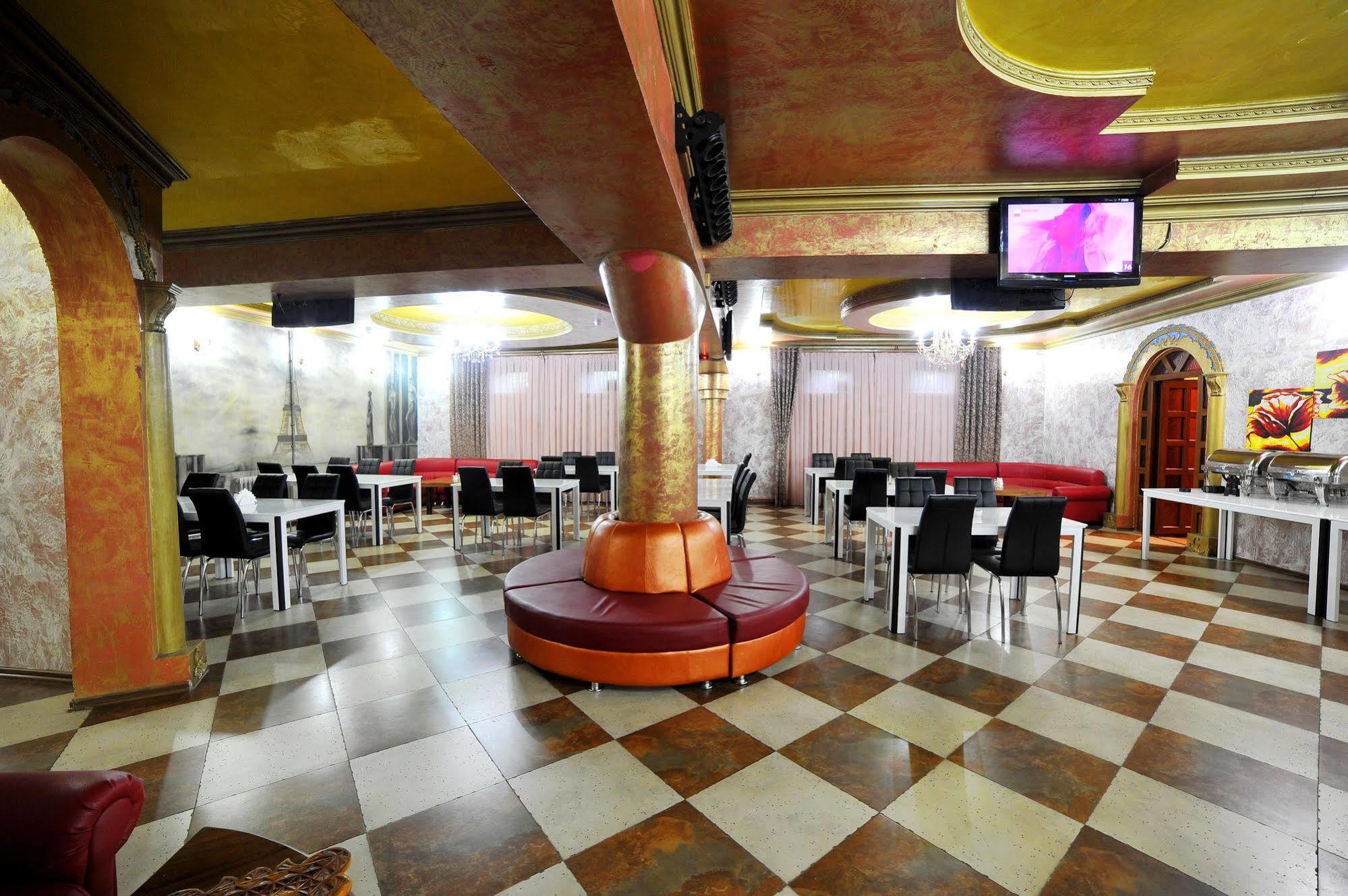 Rich Hotel Бішкек Екстер'єр фото